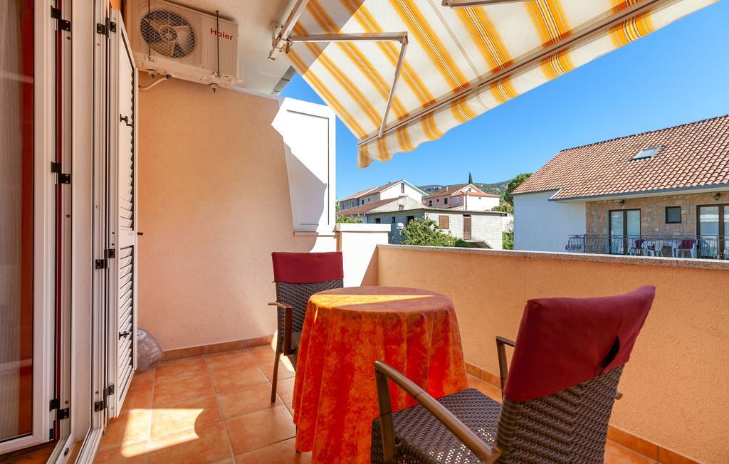 Apartments And Rooms Dobrila Jelsa  Exterior foto